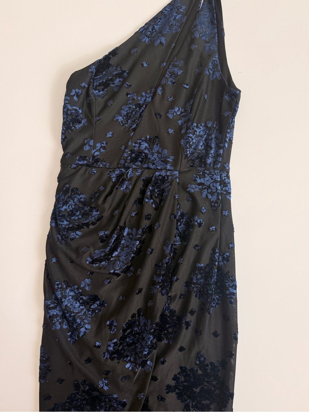 Lulu's Black One-Shoulder Sequin Midi Dress with Navy Accents - Picture 11 of 16